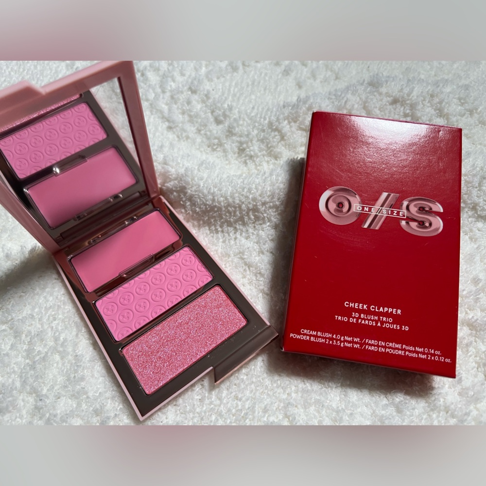 ONE/SIZE Cheek Clapper 3D Blush Trio - Attention Seeker